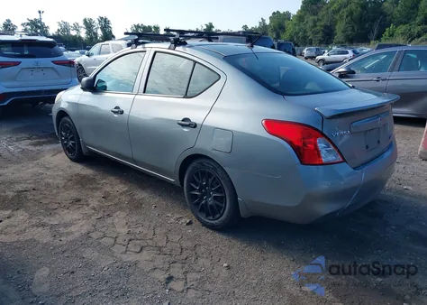 2013 Nissan Versa 1.6 S from USA, damaged, VIN 3N1CN7AP2DL888622
